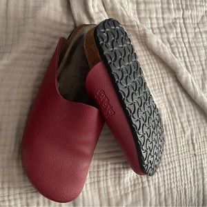 Red leather clog birki’s by Birkenstock